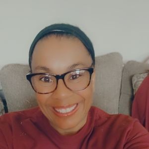 Meet your Posher, Angie